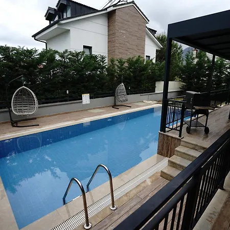 Villa Sayir 2 Premium Villa's