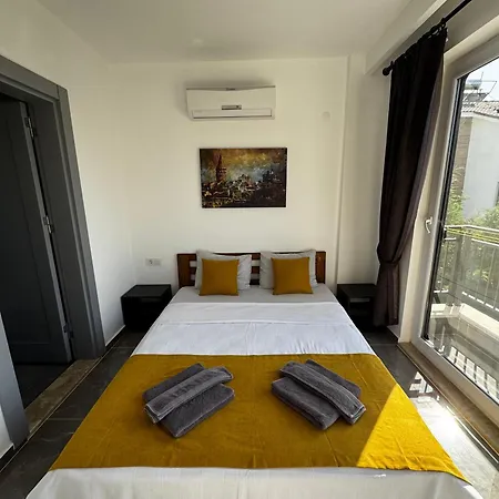 Sayir 2 Premium Villa's