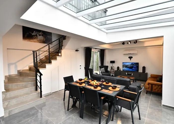 Vila Sayir 2 Premium Villa's