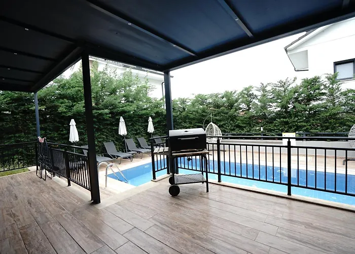 Vilă Sayir 2 Premium Villa's *