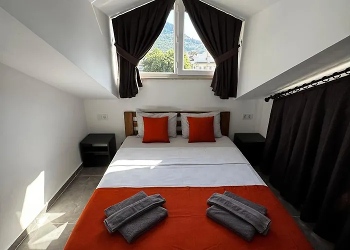 Sayir 2 Premium Villa's Villa *